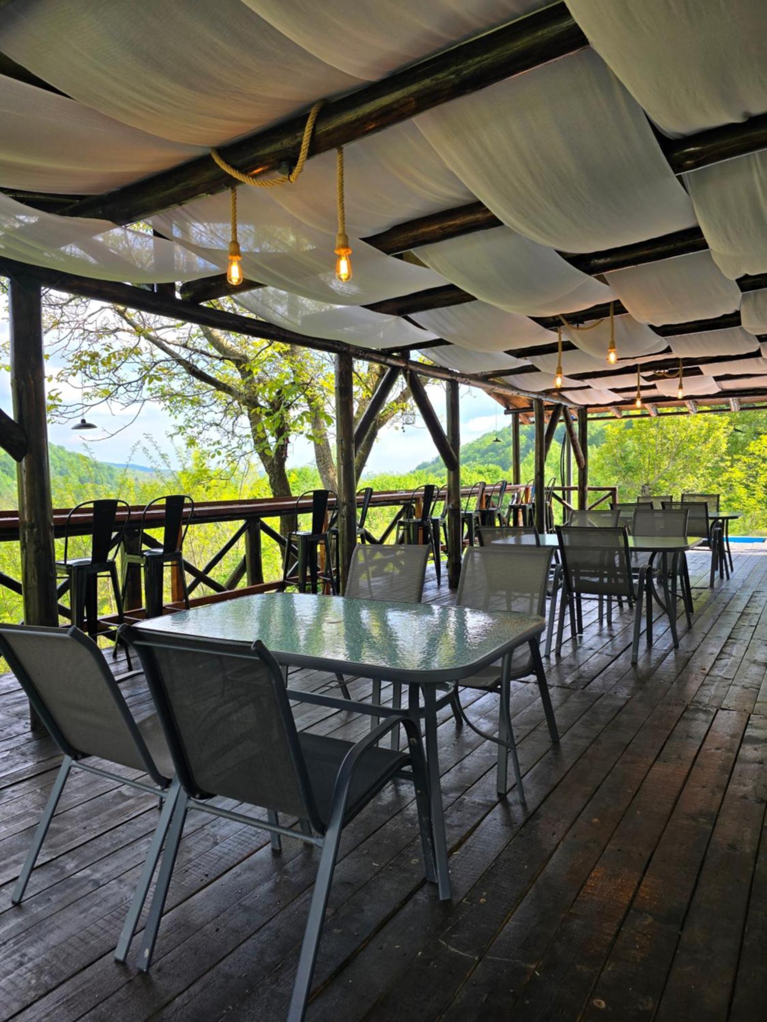 Sunrise Glamping Retreat Hotel Galesu ภายนอก รูปภาพ